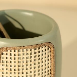 Brick Brown Jali Cutlery Holder, Mango Wood image 4