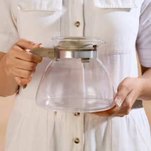 Voila Glass Carafe with Inbuilt Strainer Lid, Brown image 4