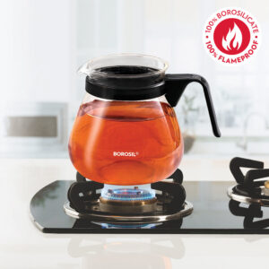 Clear Glass Carafe with In Lid Strainer image 5