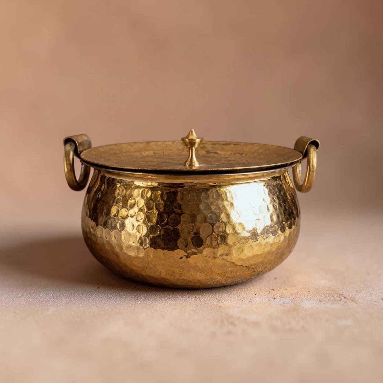 Tamira Pure Brass Madurai Handi, 3L | Kalai Tin-Lined, Hand-Hammered, Deep Curved Profile for Slow-Cooked Meals