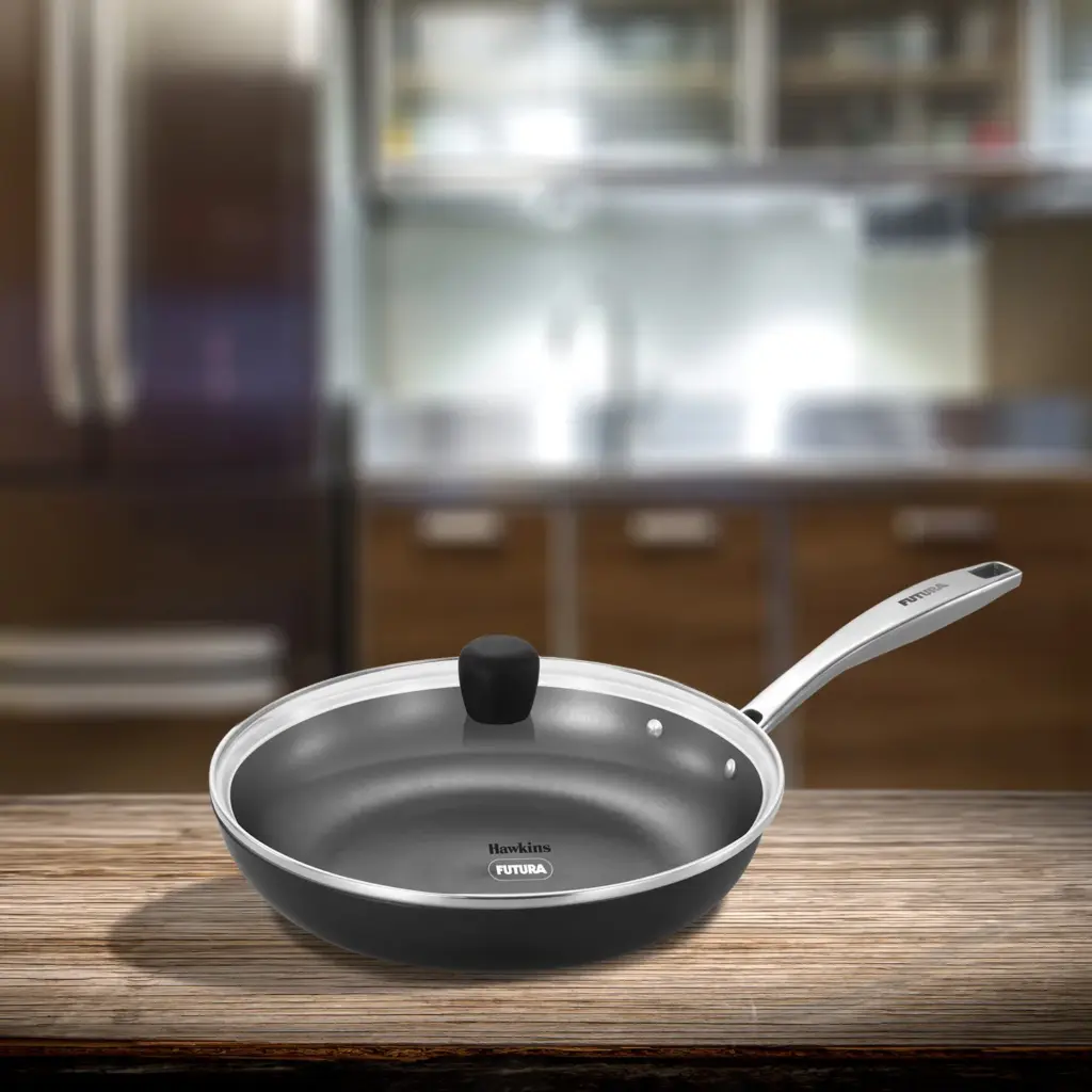 Induction Compatible Futura Ironman 26 cm Slim Cast Iron Frying Pan with Glass Lid (IMF26G) — Bihari Di Hatti