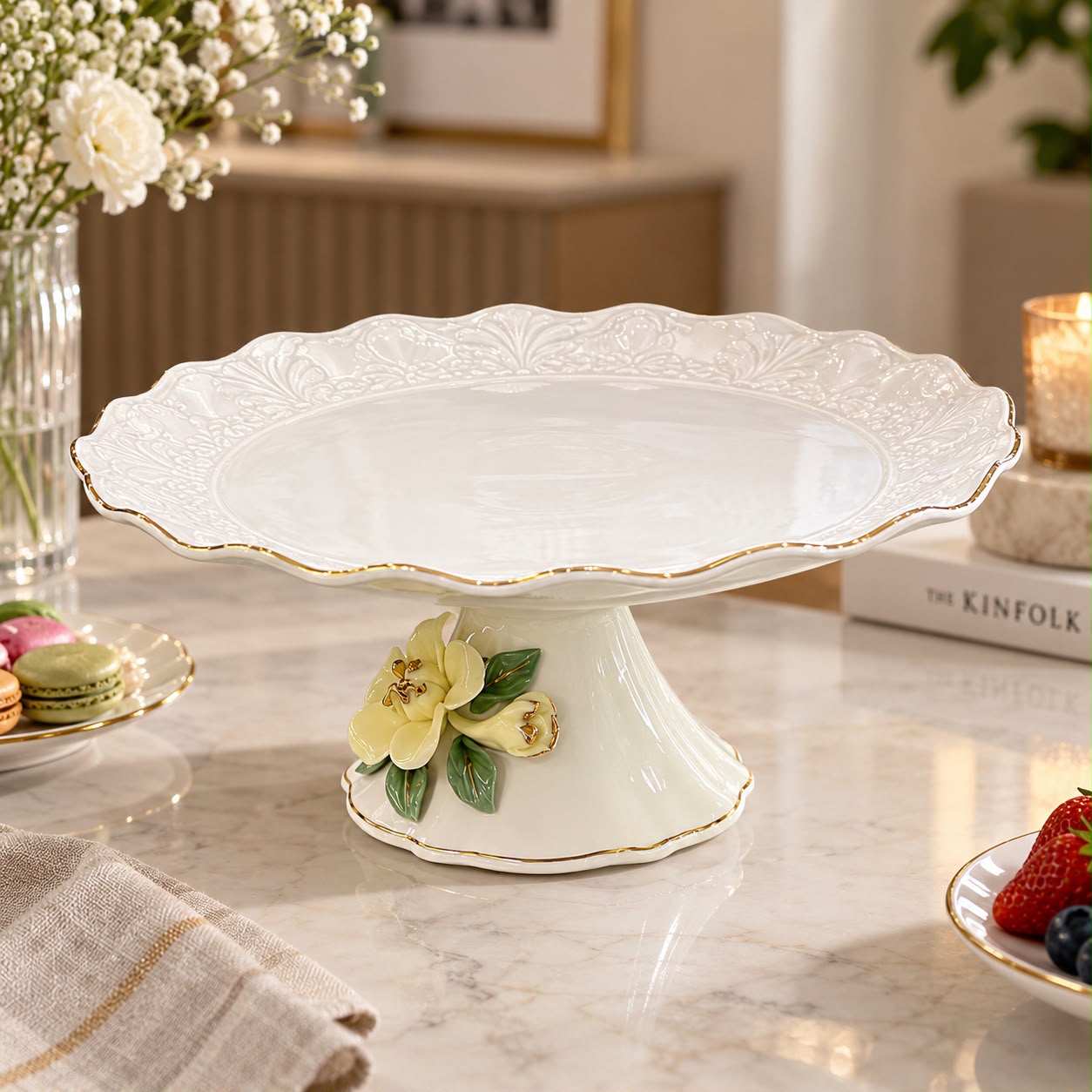 Primavera Stand Platter Porcelain